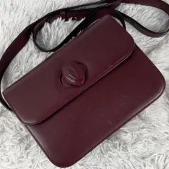 極美品 カルティエ レザー ショルダーバッグ ターンロック マストライン 赤茶