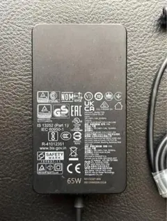 Microsoft Surface 純正ACアダプター65W（型番:1706）②のサムネイル