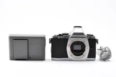 オリンパス OLYMPUS OM-D E-M5 ボディ シルバーのサムネイル