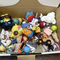 カプセルトイセット 多数のキャラクター