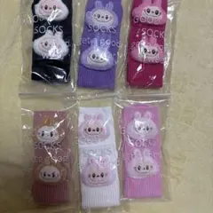 ラブブキャラクター付きソックス