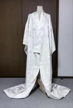 白無垢 白打掛 銀刺繍入り 朱雀 - メルカリ