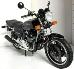 ホンダCB750F(プラモデル完成品1/6)のサムネイル