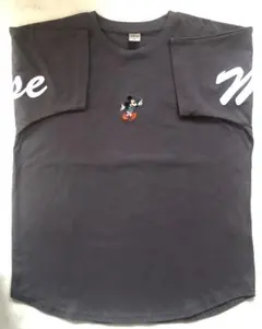 ★Disneyミッキーマウス★秋★綿ゆったりめミッキー刺繍ロゴTシャツ★