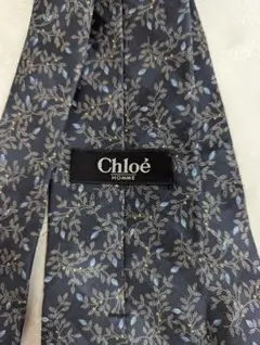 美品★クロエオム　ネイビー　シルクタイ　小花柄