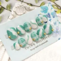 ネイルチップ ミントグリーン レトロポップ うねうね