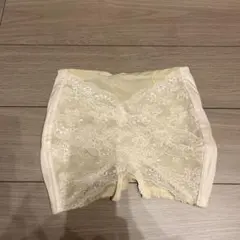 クリーム色 レース ブライダルインナー　Mサイズ
