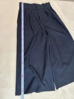 ネイビー　ウエスト部タック付きキュロット　ワイドパンツ