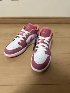 Nike Air Jordan 1 Low ピンク/ホワイト