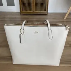 COACH ホワイトレザー ショルダーバッグ