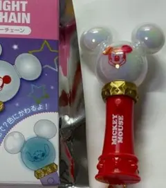 ディズニーストア シークレット キーチェーン ペンライト 赤　ミッキー