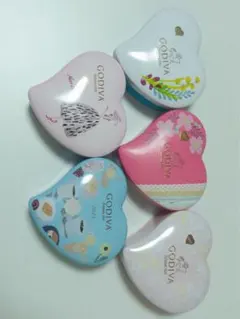 GODIVA 年代物ハート型缶陶器小物入れ クラシックカラー5個セット GODIVA 年代物ハート型缶陶器小物入れ クラシックカラー2個セット専用