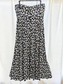 【ZARA】フレアロングスカート 黒白花柄