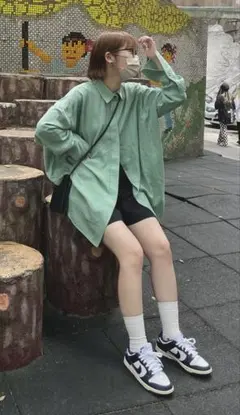 JEANASIS ジーナシス　TツイルフライフロントBIGシャツ グリーンのサムネイル