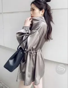GYDA サテンギャザージャケットのサムネイル