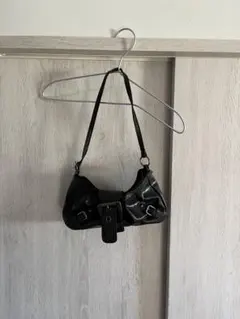 ブラックショルダーバッグ 調整可能ストラップ