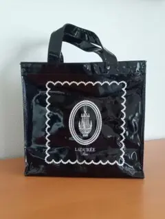 黒 トートバッグ