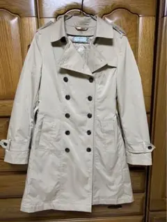 黒 トレンチコート