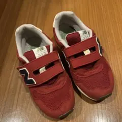 ニューバランス313