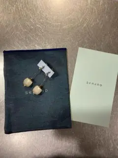 semeno 立方体型イヤリング