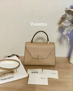 Valextra ヴァレクストラ✴新マイクロ　イジィデ✴バッグ✴新品同様のサムネイル