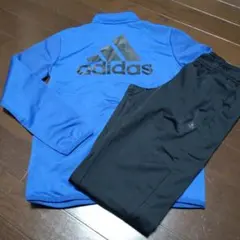 アディダス　130cm　ジャージ　セットアップ　　エッセンシャルズ　ビッグロゴ