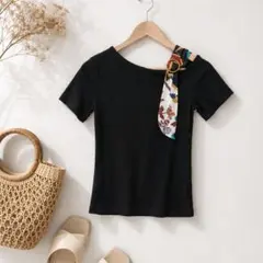 Newlyme 未使用　ドッキングカットソー　スカーフ　M　黒　Tシャツのサムネイル