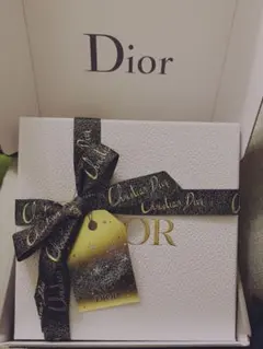 【新品未使用】DIOR クリスマスコフレ2020 定価の半額以下