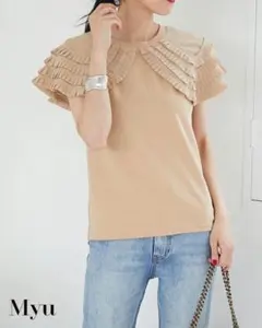 BIGタックフリルカラー ノースリ　Tシャツのサムネイル