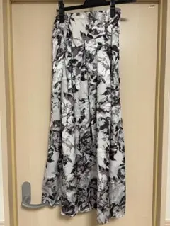 SNIDEL オパールスカート グレー サイズ0のサムネイル