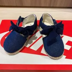 Item thumbnail for item 7236de7d-aae7-418d-9f40-1ff22de86ead