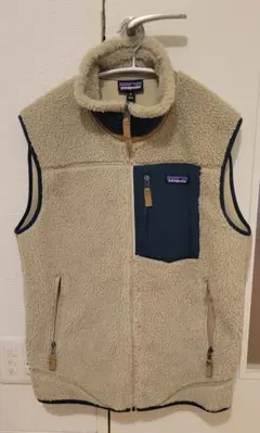 patagonia　ベストのサムネイル