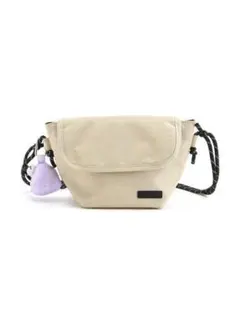 ラスト❤ 新品ベージュ メッセンジャー　バッグ小　サブ付　ニコアンド■３８５０円