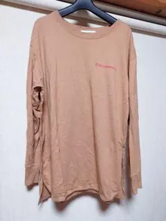 ジョンブル　 ロングスリーブTシャツ ベージュのサムネイル