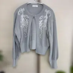 刺繍入りグレー長袖カーディガンのサムネイル
