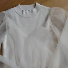 INGNI☆クリーム色 パフスリーブ トップス　シアー　М