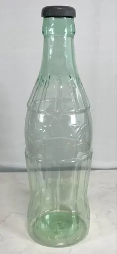 【レトロ】 Coca-Cola トルソー型 ガラスボトル ヴィンテージ 空き瓶 レトロ】 Coca-Cola トルソー型 ガラスボトル ヴィンテージ 空き瓶