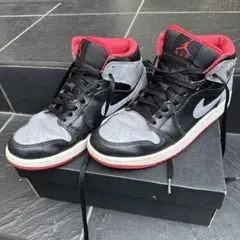 NIKE AIR JORDAN 1 MID ブラック グレー レッドのサムネイル