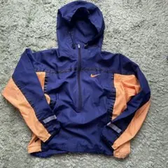 ナイロンアノラック