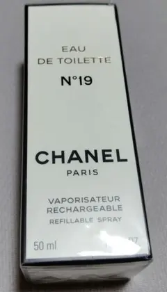 CHANEL オードトワレ No.19 50ml