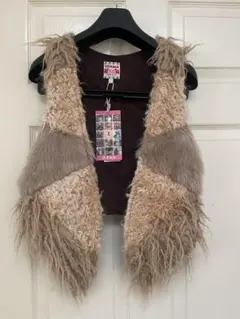 チチカカ TITICACA フェイクファーベスト ジレ ブラウン系　新品タグ付き