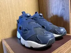 Reebok インスタポンプフューリー ネイビー