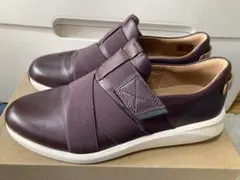 【値下げ】Clarks クラークス スニーカー スリッポンタイプ　24.5cm