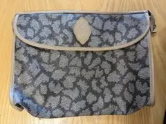 イヴ・サンローラン　バッグ