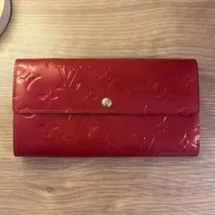 ルイヴィトン ヴェルニ ポルトフォイユサラ 長財布 レッドのサムネイル