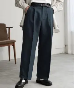 MONO-MART セミワイドテーパードパンツ スラックスのサムネイル