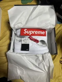 Supreme × Nike Air Force 1 Low 