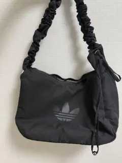 adidas ショルダーバッグ ブラック