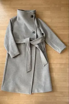 グレー ベルト付き ロングコート