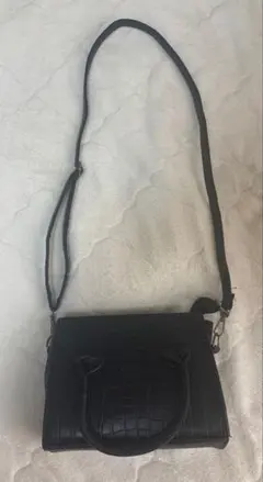 クロコダイル型押し ブラックショルダーバッグ